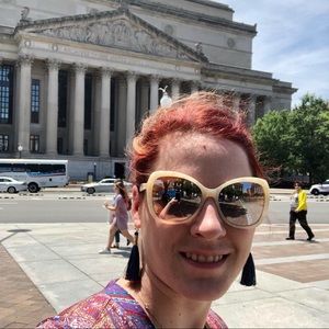 Meet your Posher, Andrea